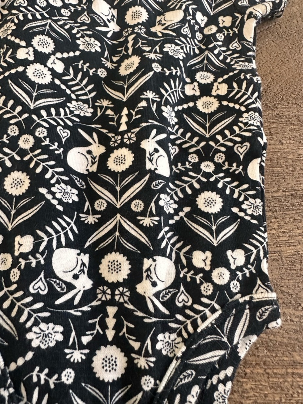 Carter's Baby One-Piece Bodysuit Lot in Black, White, Pink - Picture 3 of 3